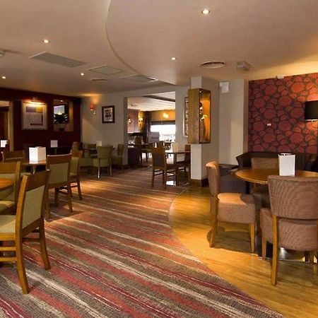 Premier Inn Manchester City Centre Экстерьер фото