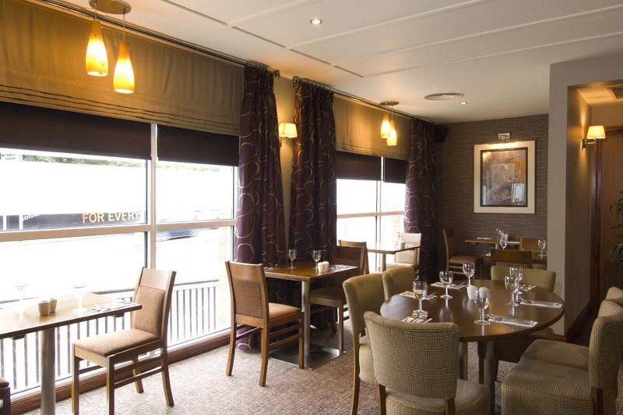 Premier Inn Manchester City Centre Экстерьер фото