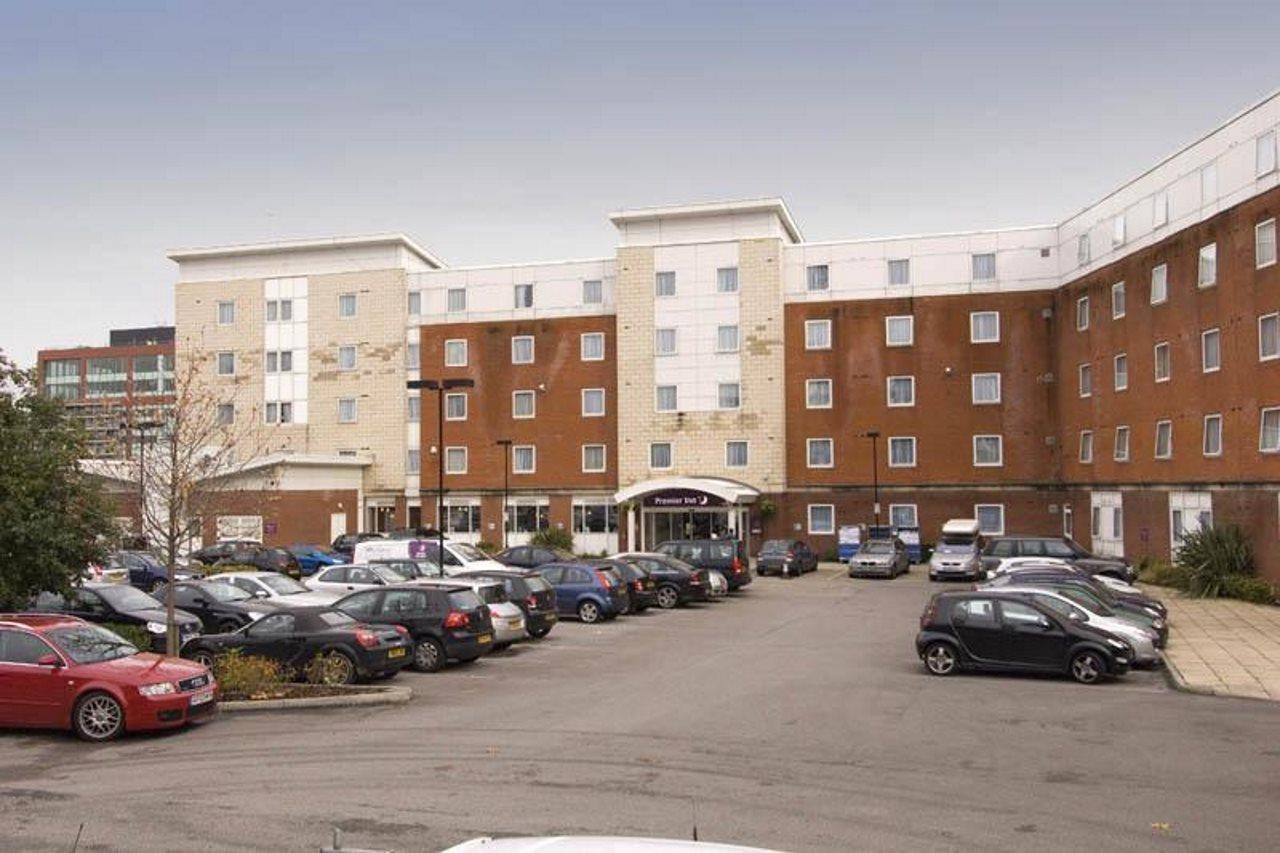 Premier Inn Manchester City Centre Экстерьер фото
