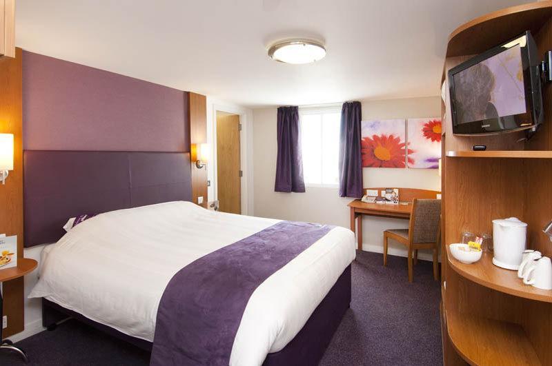 Premier Inn Manchester City Centre Экстерьер фото